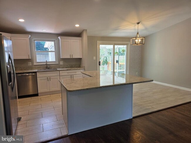 Building Photo - 12920 Framingham Ct