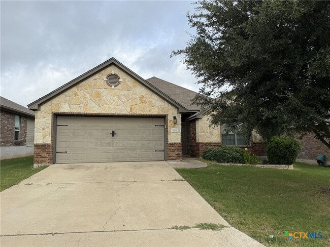 Building Photo - 5936 Alexandria Dr