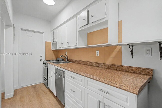 60 NW 79th St Unit 27