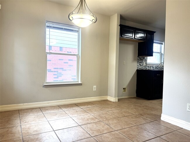 Photo - 8915 Canton Park Ln