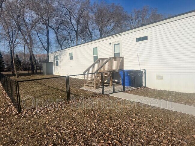 Photo - 18-1015 Gibraltor