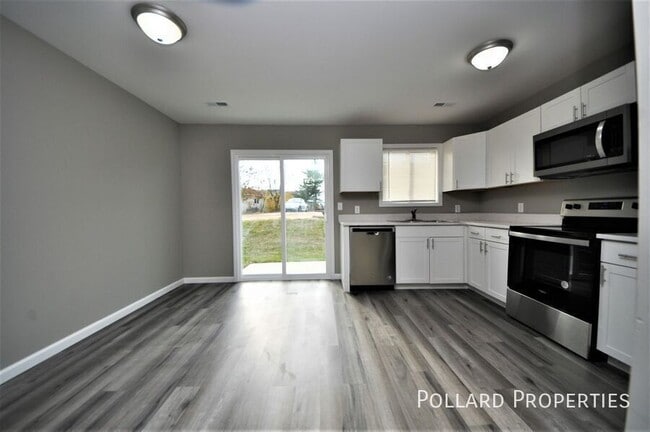 Photo - 1060 Arlington Way