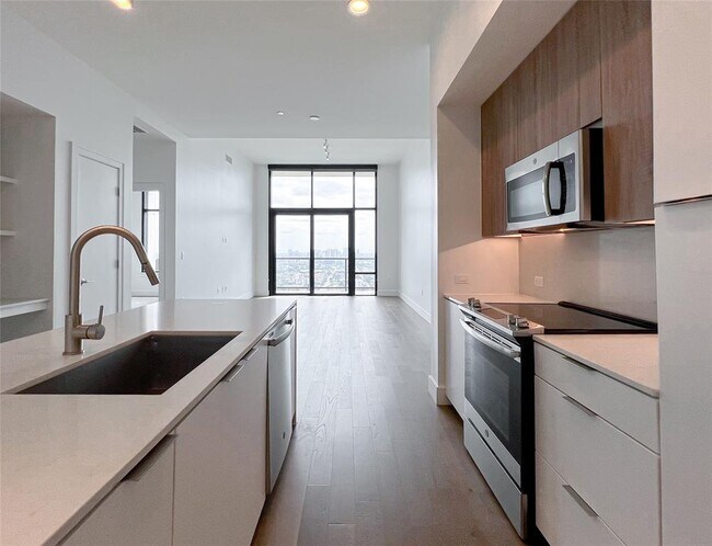 Building Photo - 2850 Fannin St Unit 2012