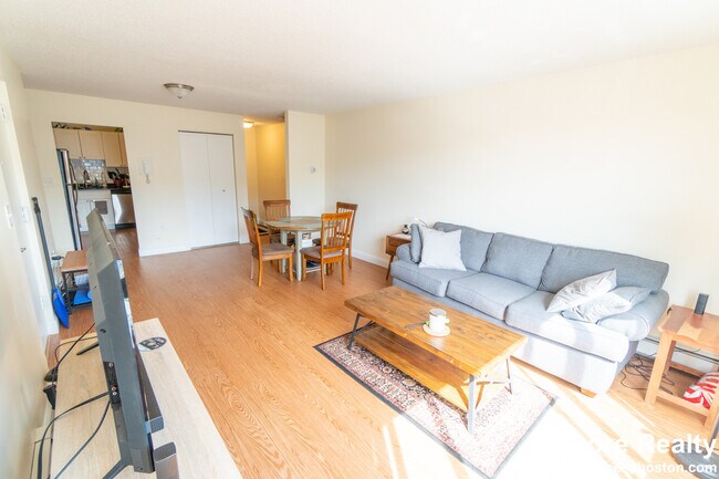 Building Photo - 109-111 Tremont St. Unit 416 Rental