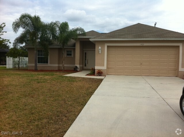 Building Photo - 1401 SW 1st Pl Rental