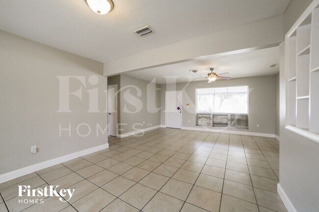 Photo - 2807 Utopia Dr