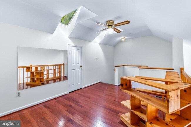 Photo - 9629 Hadleigh Ct