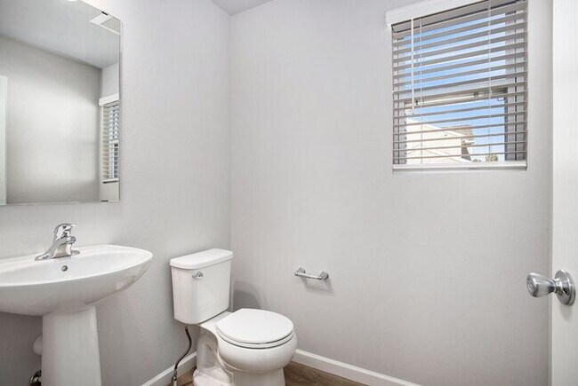 Photo - 359 Sherman St