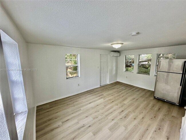 Photo - 1278 NW 44th St Unit 2