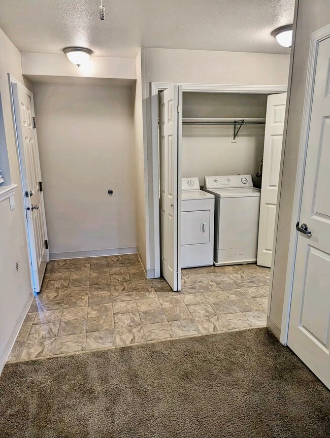 Photo - Shadow Hills Apartments