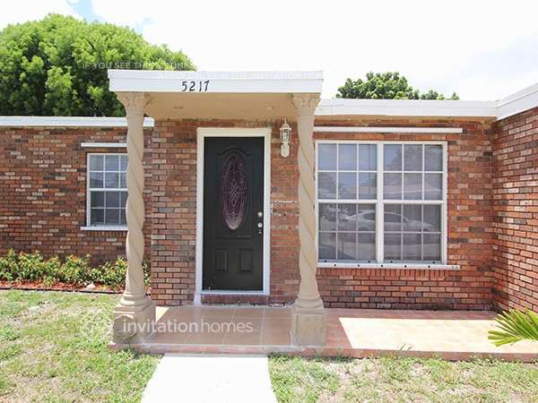 Photo - 5217 NE 2nd Ave