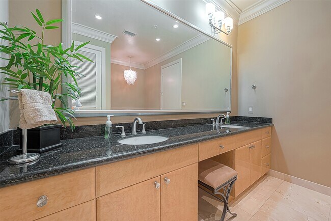 3388 Sage Rd Unit 1601