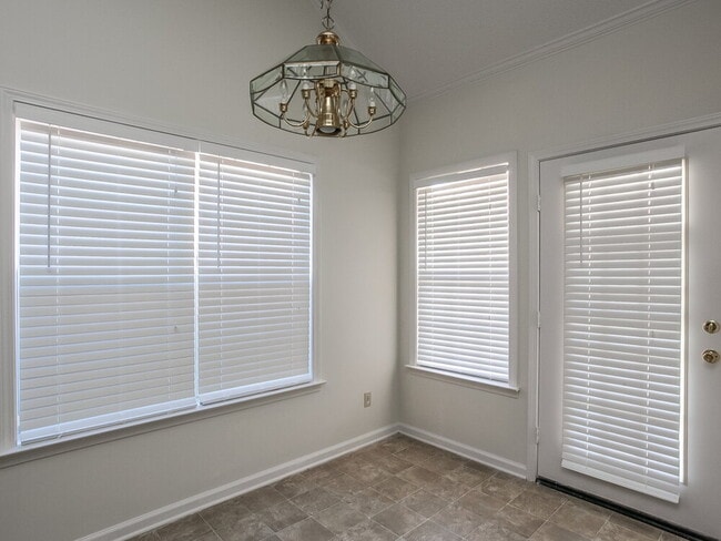 Photo - 596 N Ericson Rd