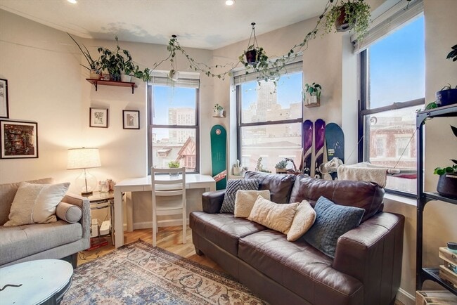 Photo - 65 Hemenway St Unit 9