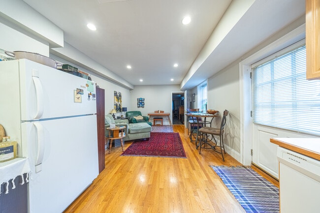 Photo - 1720 Beacon St Unit 1