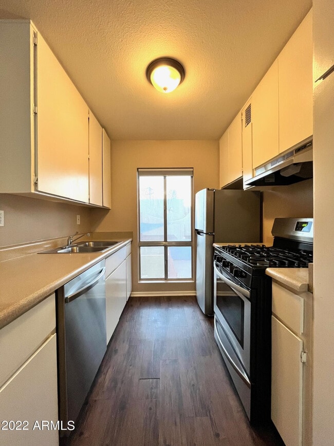 Photo - 1701 W Tuckey Ln Unidad 225