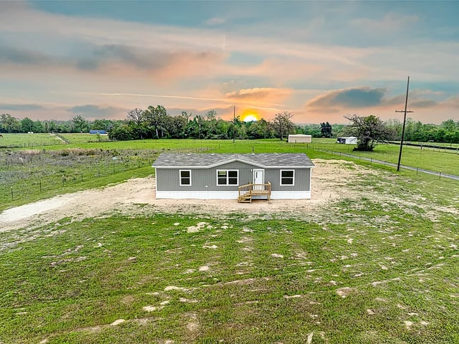 Building Photo - 873 Golden Acres St Rental