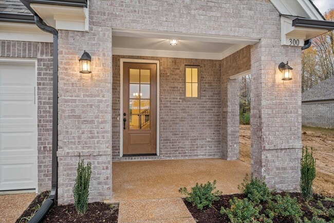 Photo - 300 Maple St