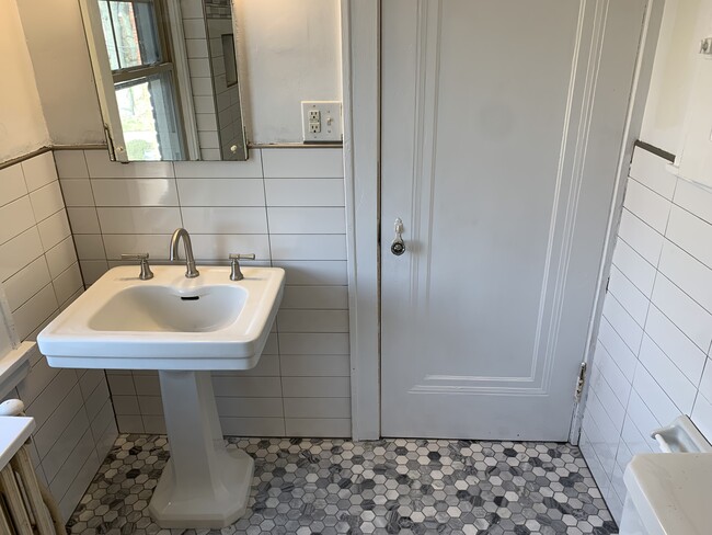 Photo - 2638 Fenwick Rd