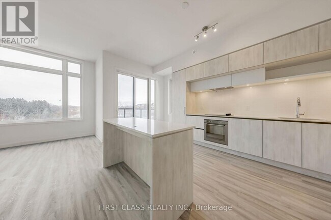 Photo - 10 Steckley House Ln