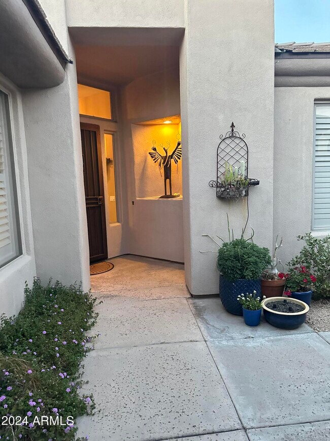 6876 E Whispering Mesquite Trail
