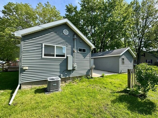 Photo - Remodeled 2 bedroom home-Three Oaks