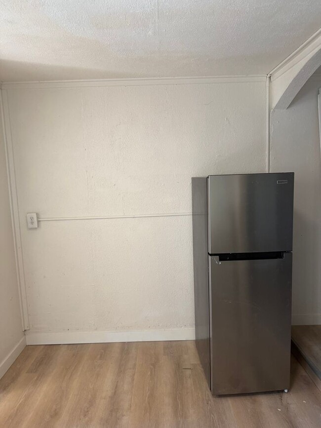 Photo - 1 bed 1 bath home with Garage
