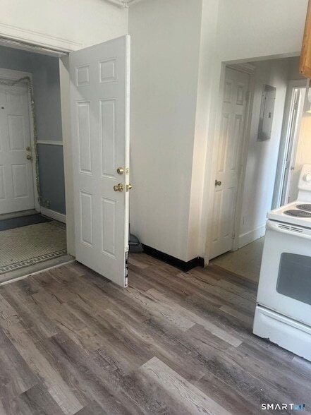 Photo - 240 William St Unit 3D