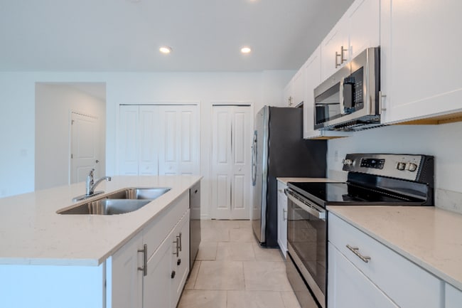 Photo - 14310 Oviedo Pl