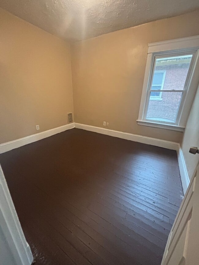 Photo - 4bd Side by Side Duplex  - Water/Sewer Included Unit 740