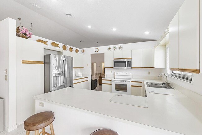 Photo - 9525 El Clair Ranch Rd