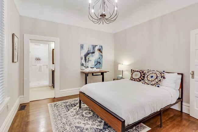 Photo - 2207 E 21st St Unit ID1259137P