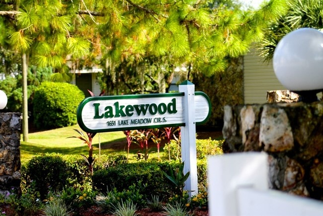 Photo - Lakewood Apartments