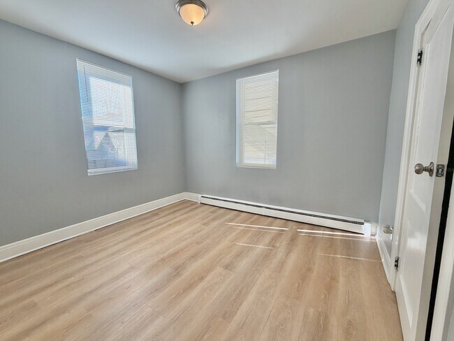 160-164 Stuyvesant Ave
