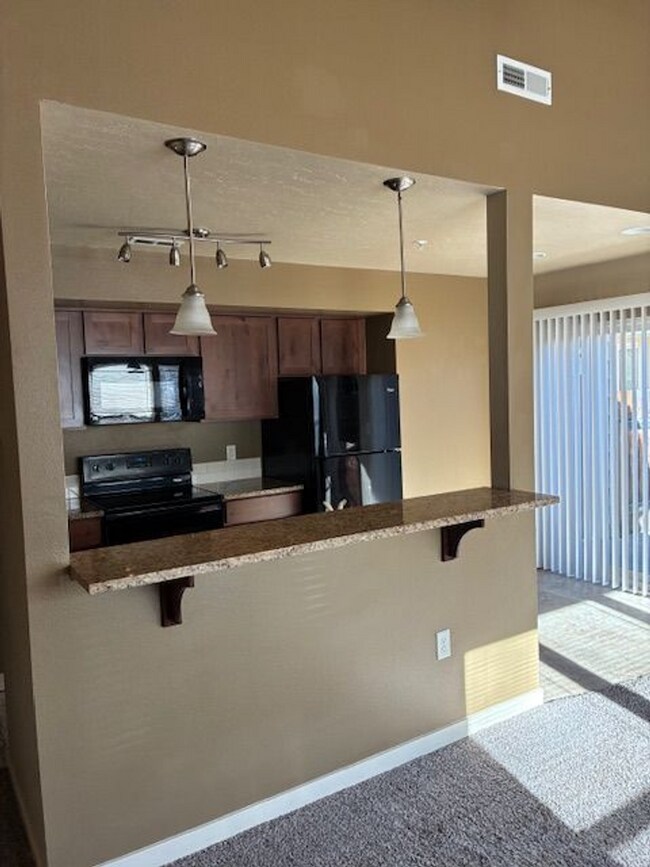 Photo - BW8920 Unit 103