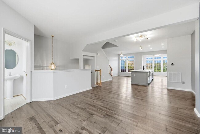 Photo - 8429 Hallie Rose St