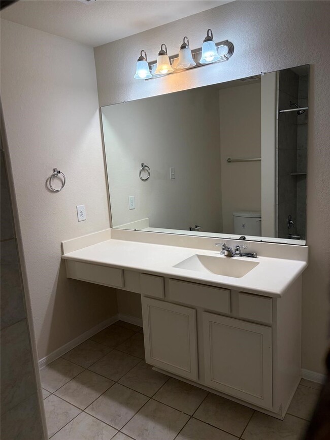 Photo - 14915 Silver Br Trl