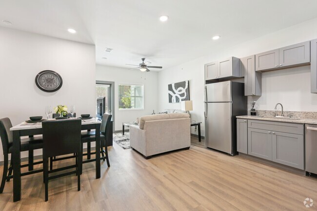 Building Photo - The Vues Apartments