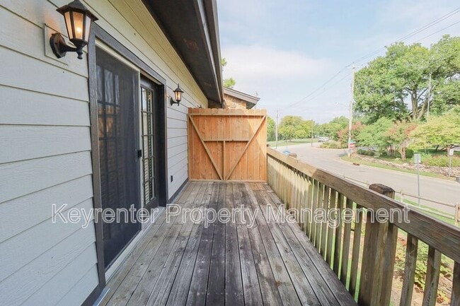 Photo - 1505 Riverside Dr