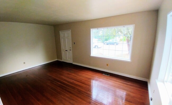 Photo - Bright two bedroom Home with a Covered Back Deck