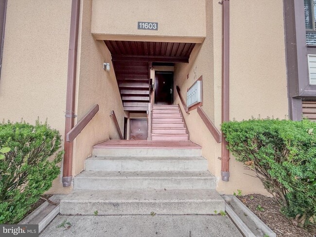 Building Photo - 11603 Stoneview Square Unit 63/12C