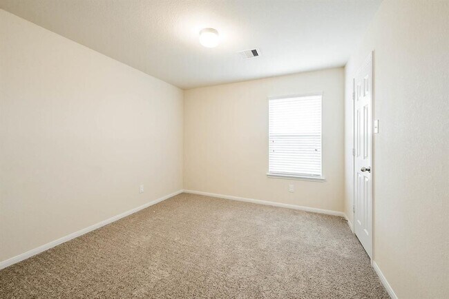 Photo - 4211 Fair Country Ln