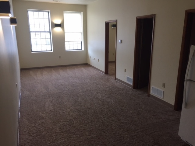 Building Photo - 221 W Main St Unit 3A Rental