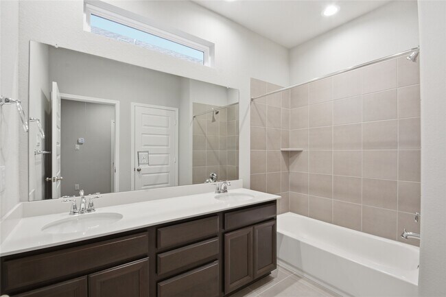 Photo - 4106 Split Ivy Dr