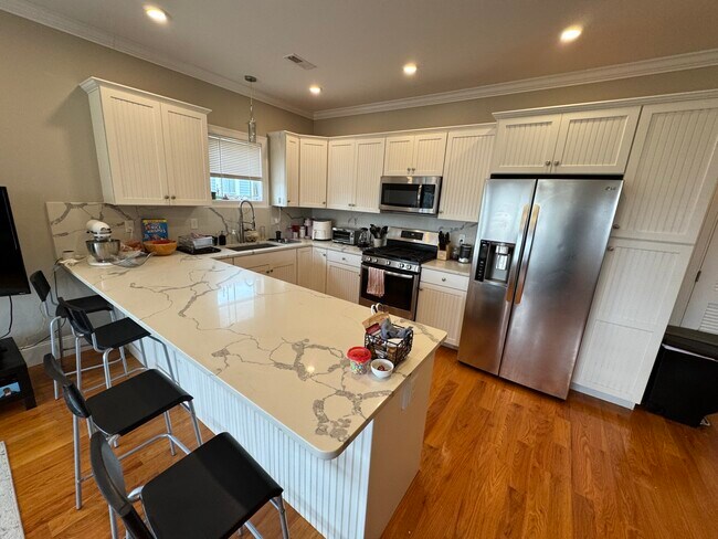 Photo - 116 Holland St Unit 3L