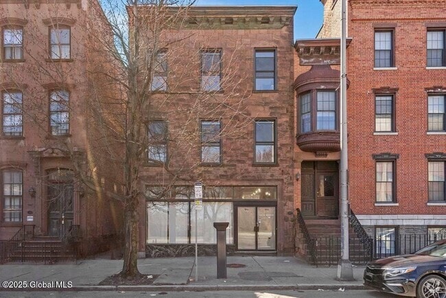 Building Photo - 170 Washington Ave Unit 2B Rental