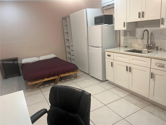 Photo - 1111 NW 79th Way Unit 0