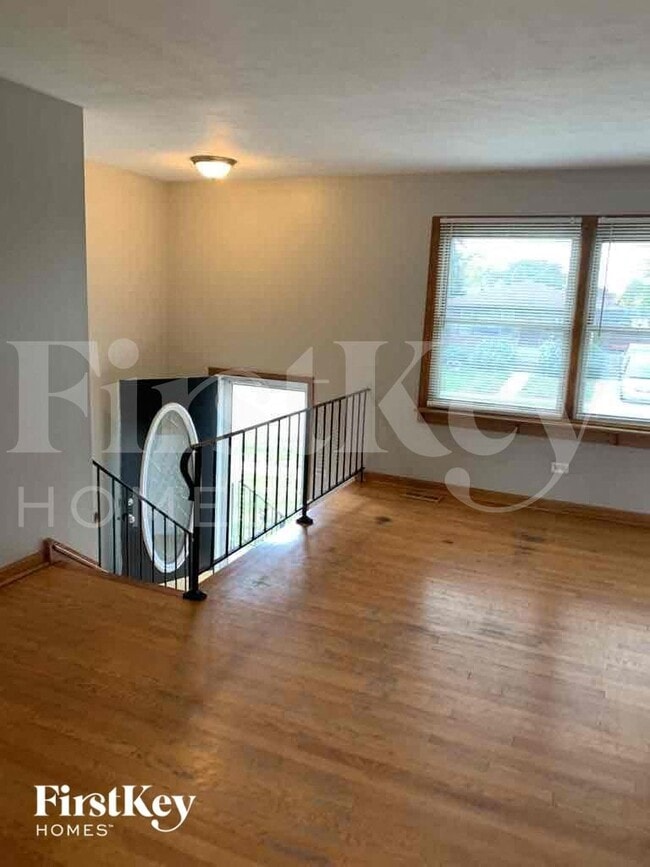 Photo - 20037 Orchard Ave