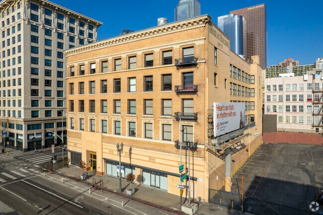 257 S SPRING St - Douglas Building Lofts