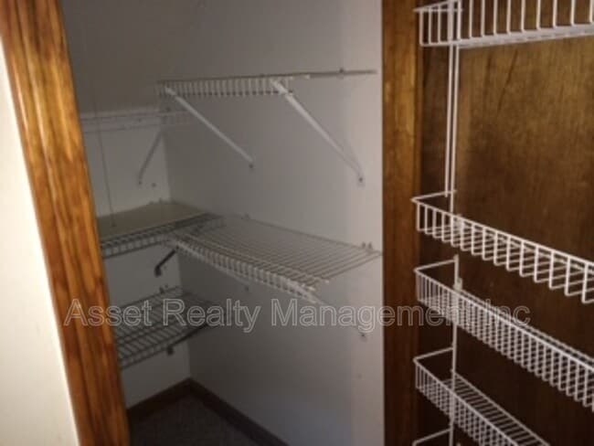 Photo - 3517 Curtis Ln